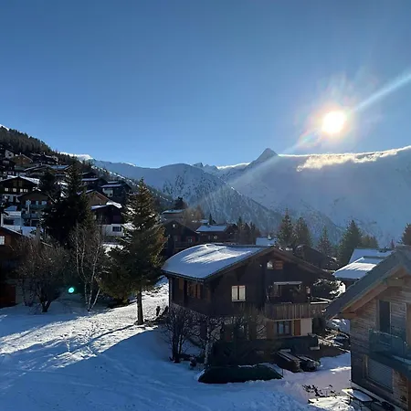 Schirli Dachgeschoss Διαμέρισμα