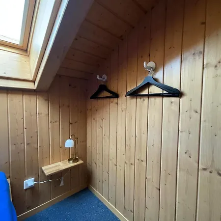 Schirli Dachgeschoss * Rosswald